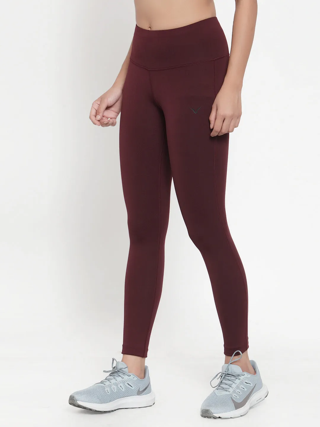 Invincible Women's Performance Leggings