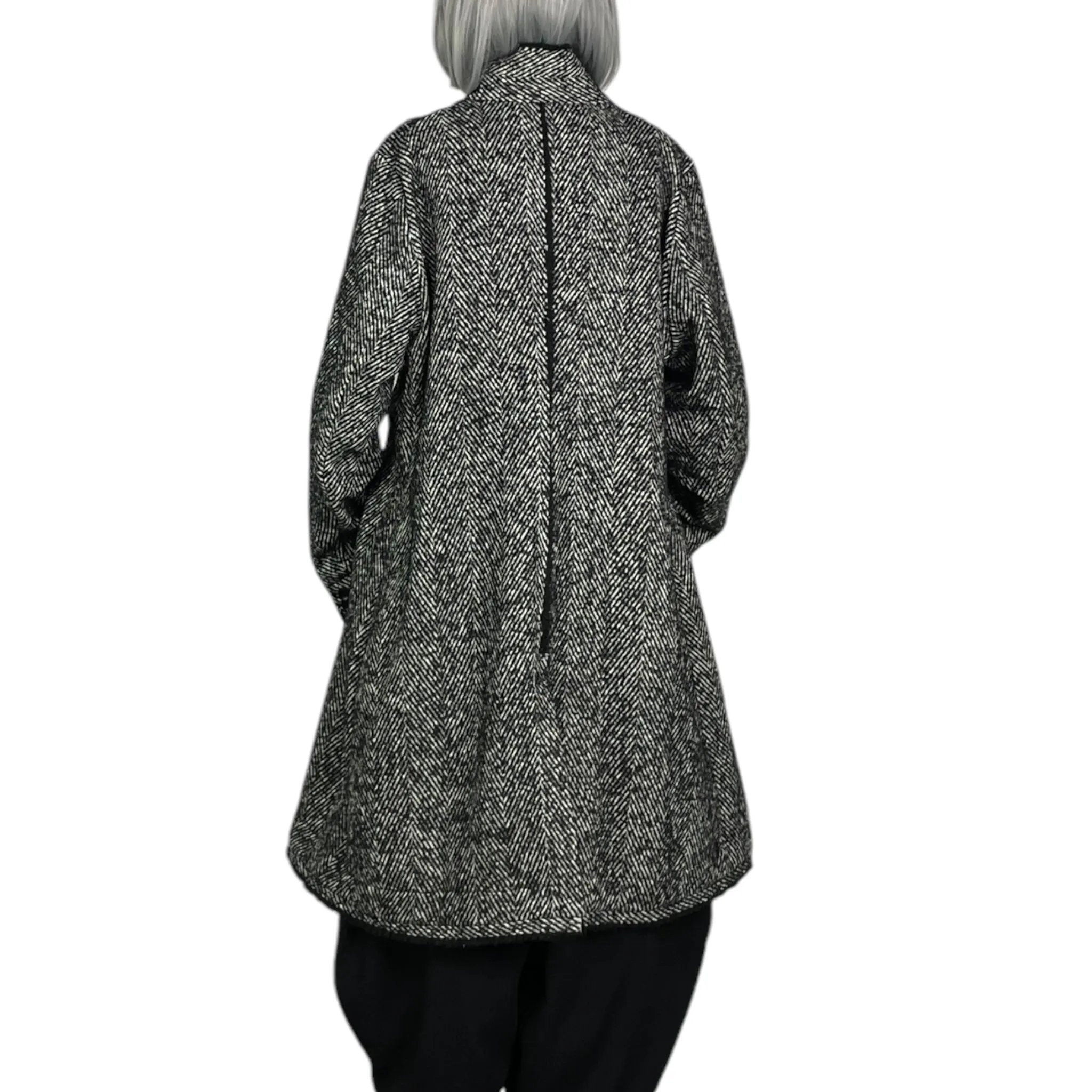 TAILORED TWEED COAT